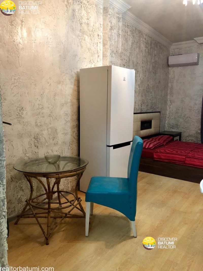 Квартира посуточно на улице Гамсахурдиа