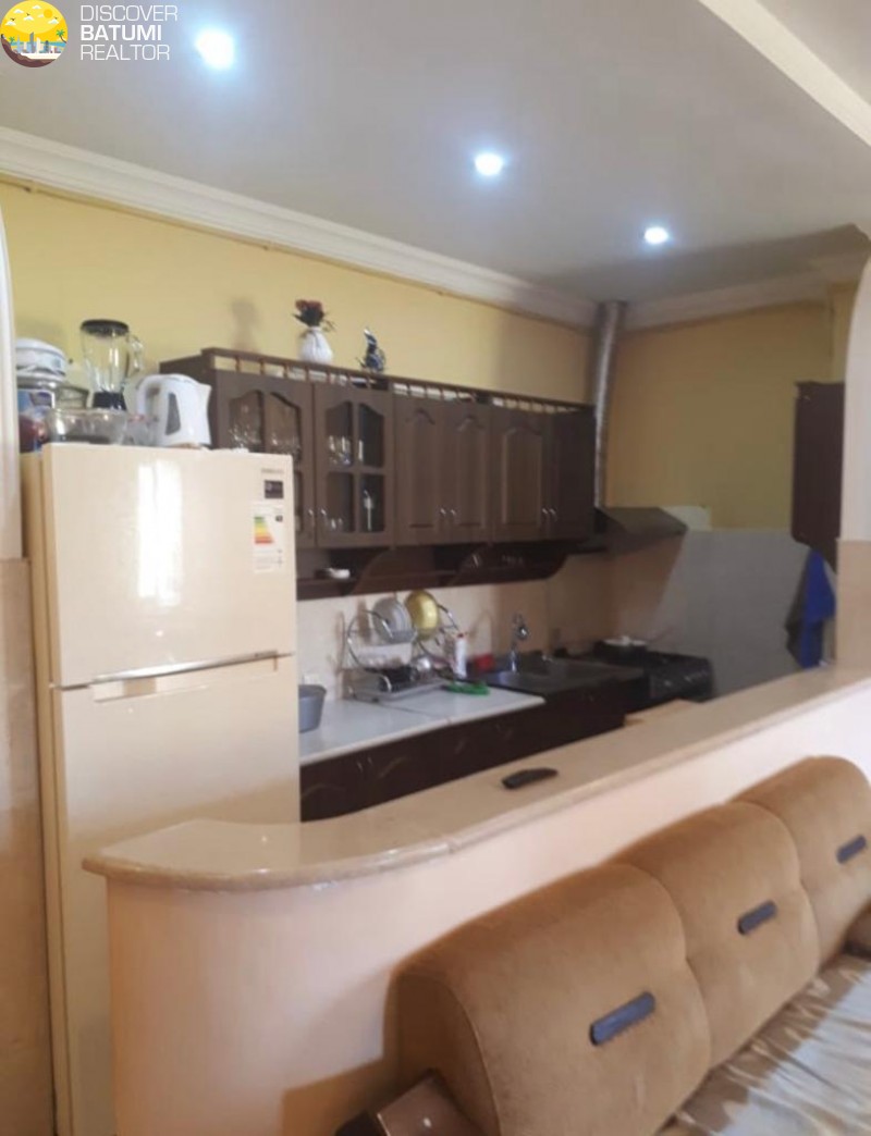 Продается квартира на улице Асатиани