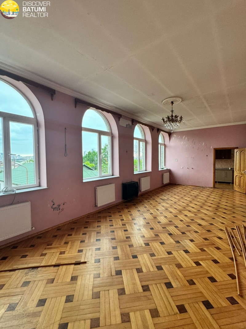 Сдается коммерческое помещение на улице М. Варшанидзе