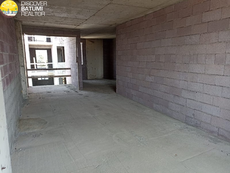 Продается строящаяся квартира на улице Ахалцихи