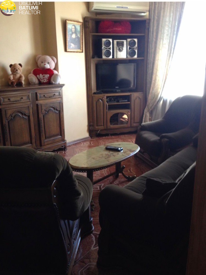 Сдается квартира на улице Луки Асатиани