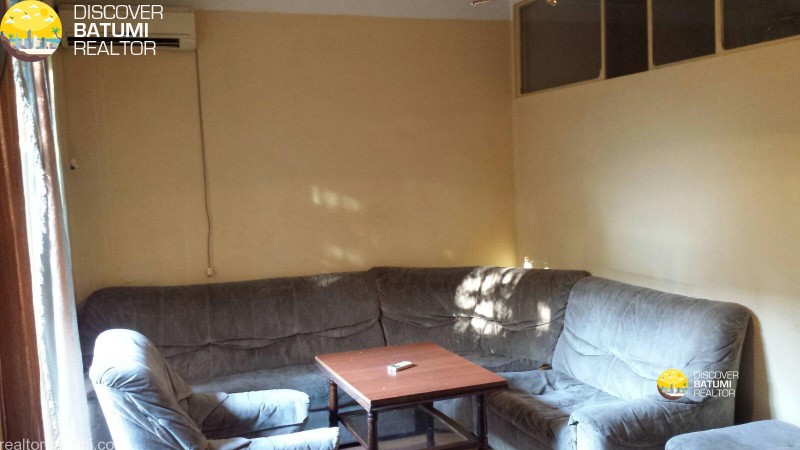 Сдается квартира на улице Гамсахурдиа