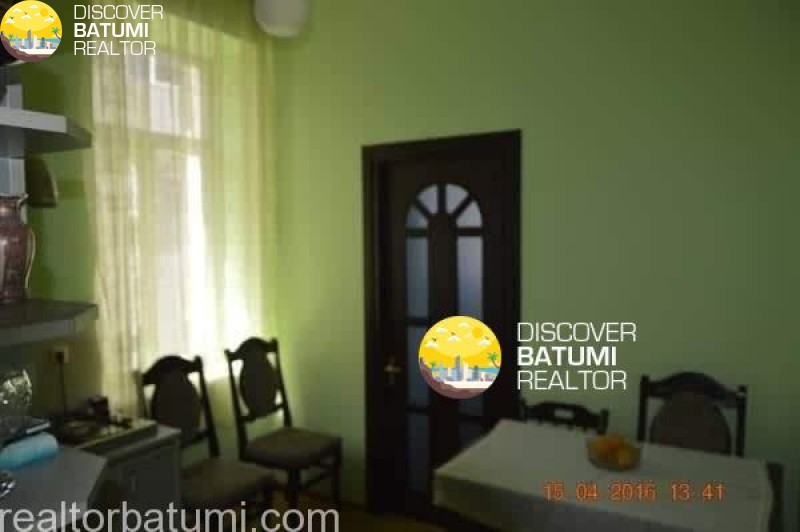 Квартира посуточно на улице Руставели