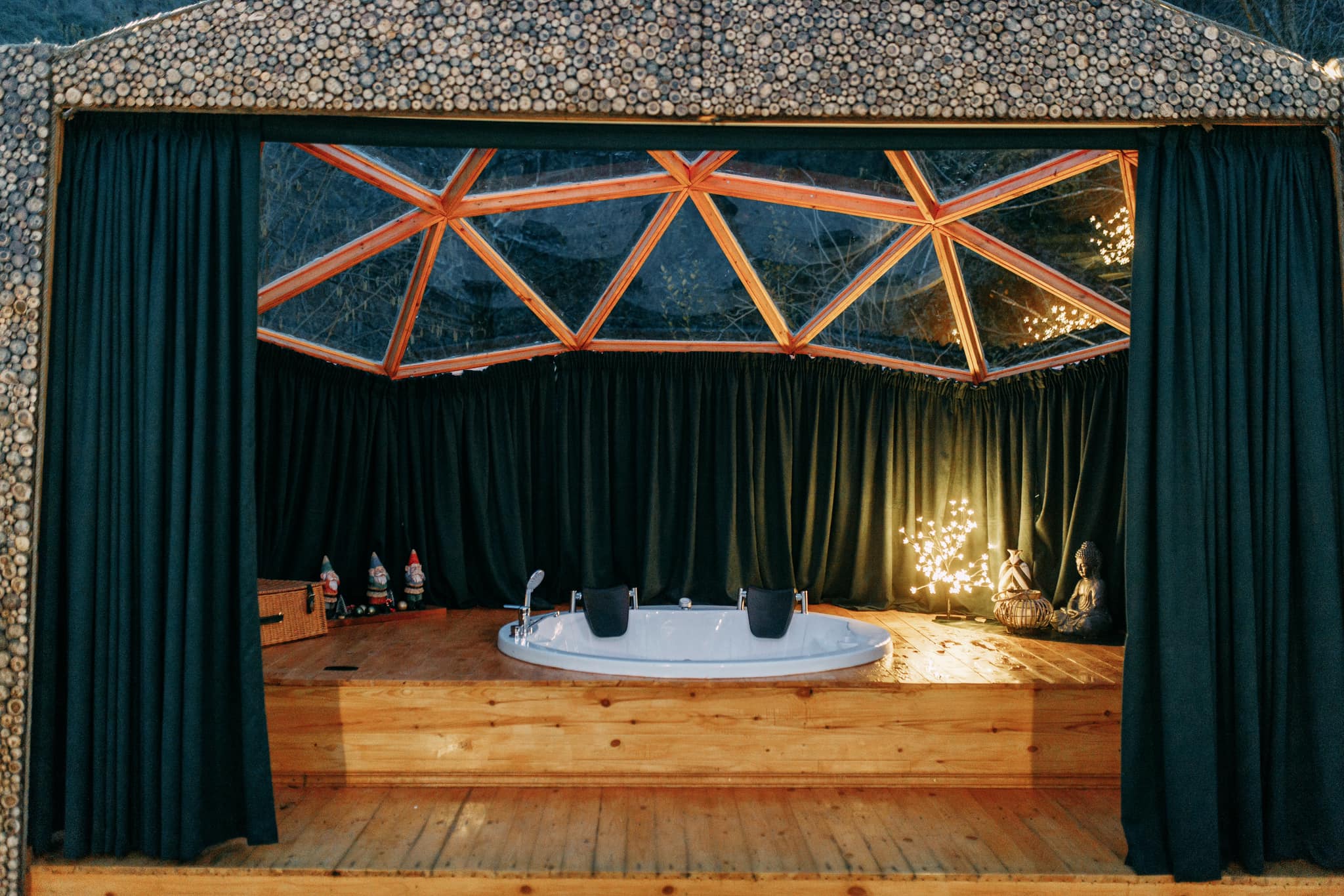 Коттедж посуточно в Квариати