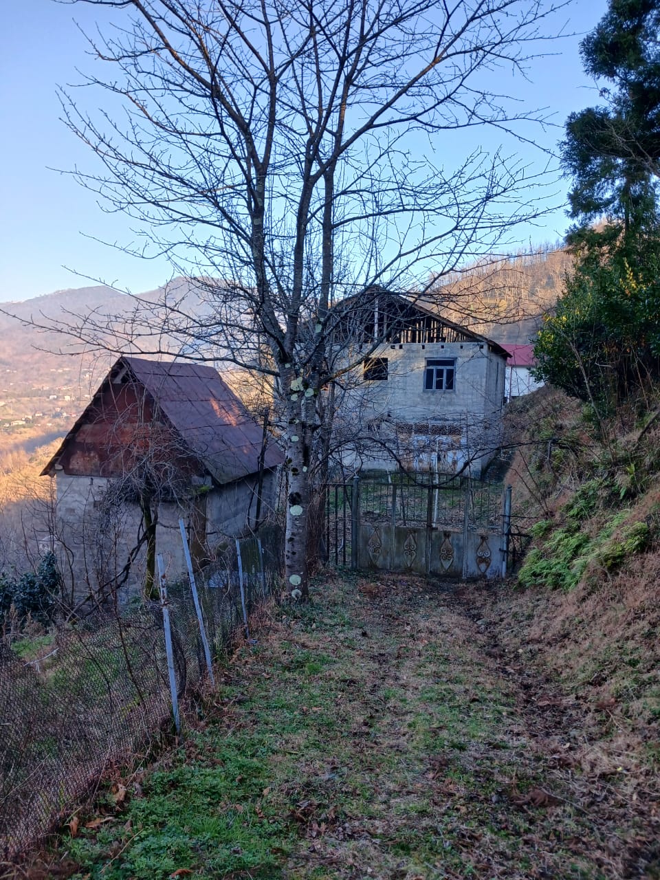   იყიდება კერძო სახლი ახალშენში